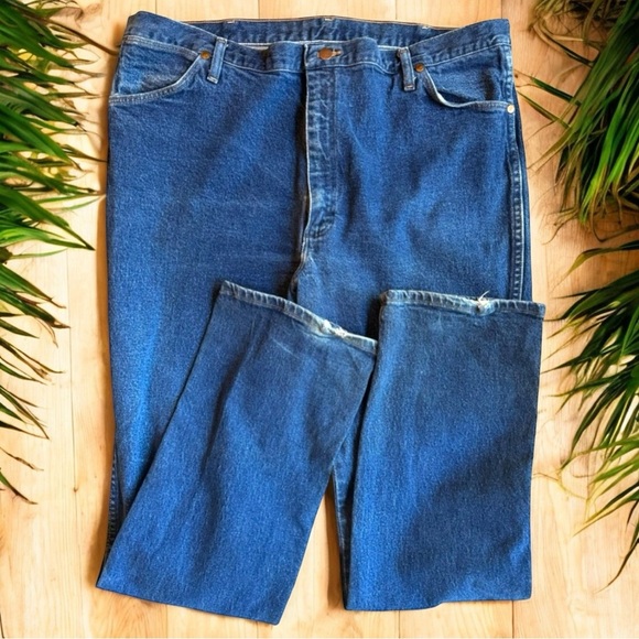 VINTAGE WRANGLER Straight Leg Classic Denim Blue Jeans - 42x34 - Picture 1 of 14